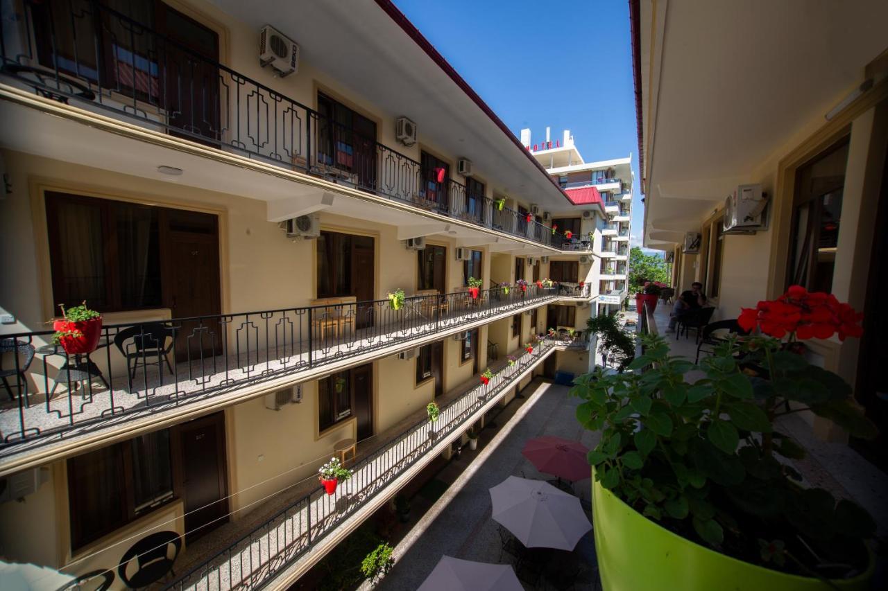 Hotel Chveni Ezo Kobuleti Esterno foto