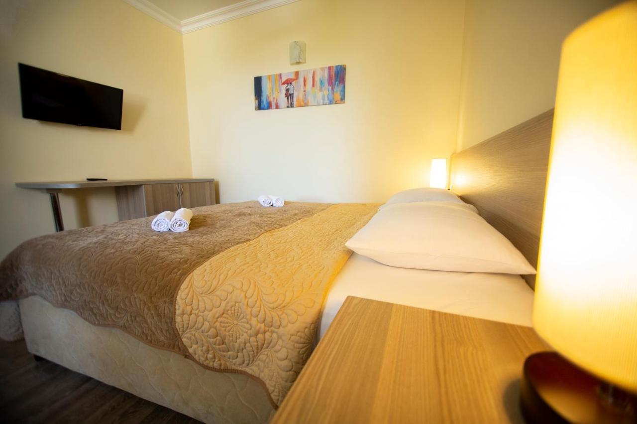 Hotel Chveni Ezo Kobuleti Esterno foto