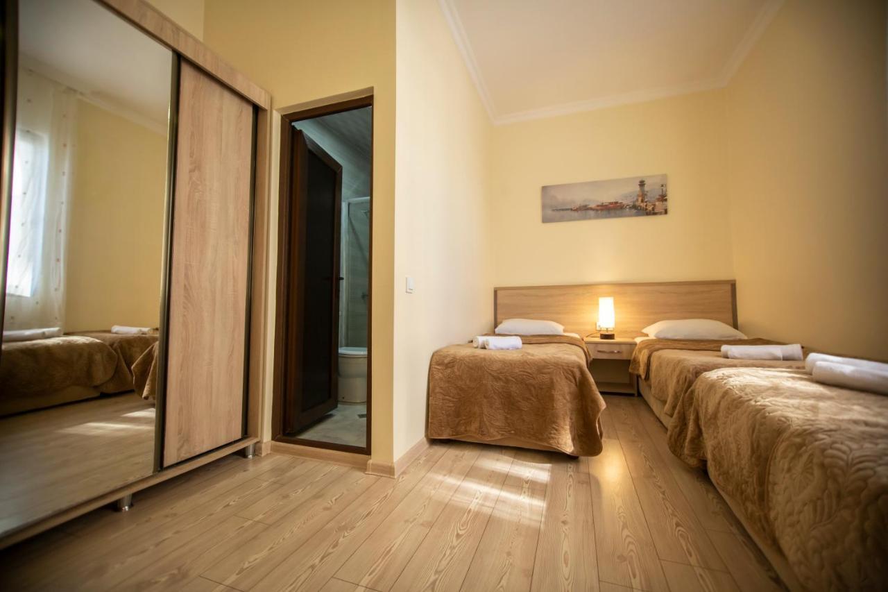 Hotel Chveni Ezo Kobuleti Esterno foto