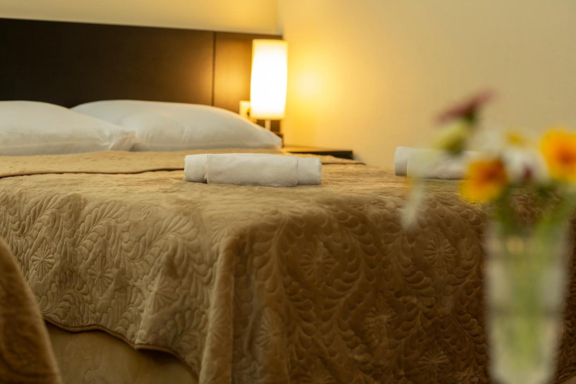 Hotel Chveni Ezo Kobuleti Esterno foto